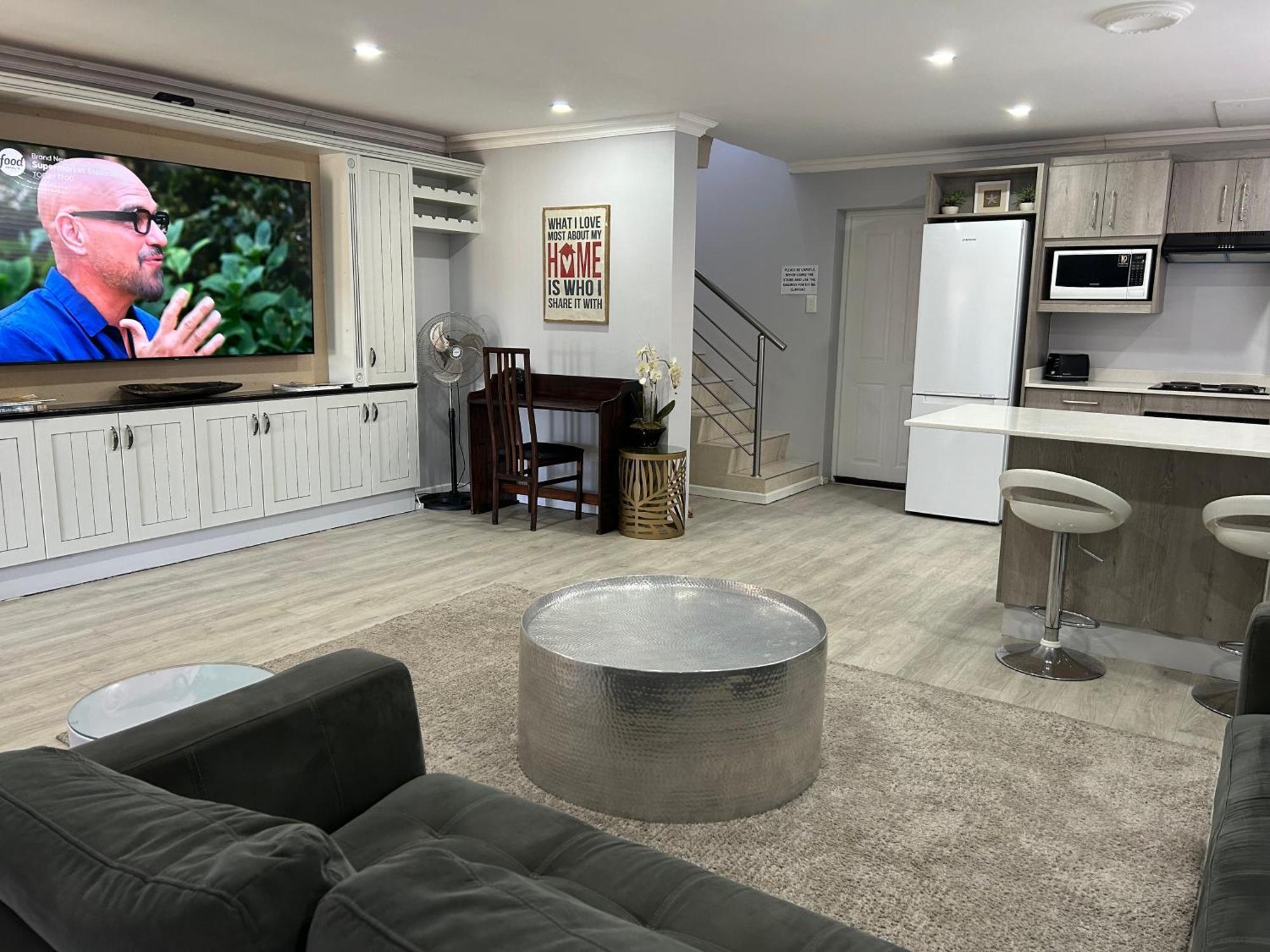 Sky Holiday House Іст-Лондон Екстер'єр фото